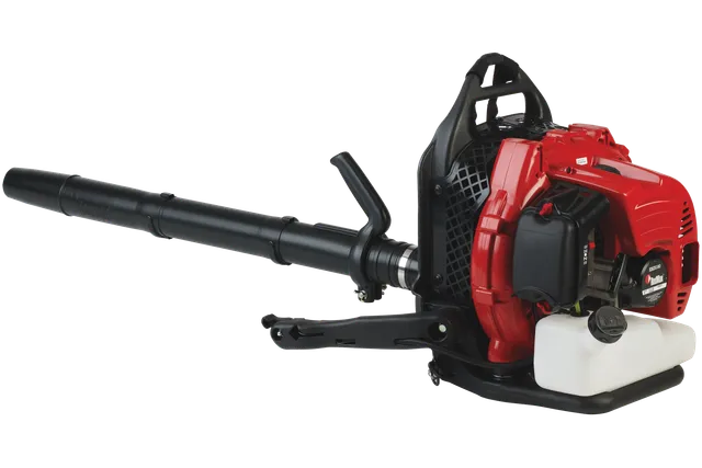 RedMax EBZ5150. Side view of a leaf blower with a fuel tank and ergonomic handle.